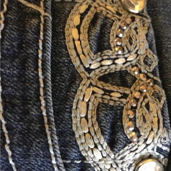 Style & Co. DENIM Jeans W/Tummy Control and Slim Legs. SZ 12 - Picture 4 of 9